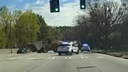 240328102837 front loader chase 3 hp video Watch police try to stop 75,000-lb. machine in ‘unbelievable chase’