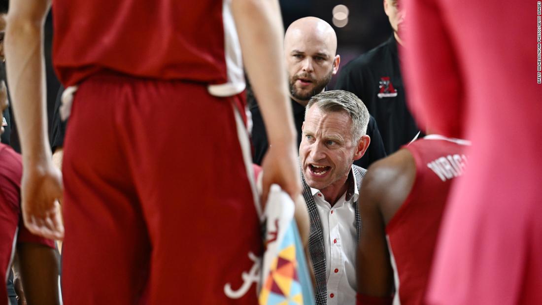 Alabama coach Nate Oats talks to his team during a time out in the first half. Alabama trailed UConn 44-40 at halftime.