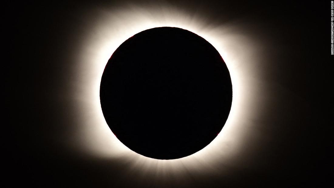 Experta en astrofísica habla de las repercusiones del eclipse solar a ...