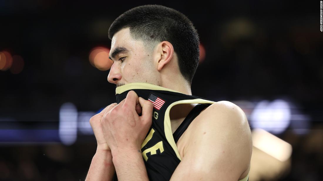 Purdue&#39;s Zach Edey reacts after losing to UConn.