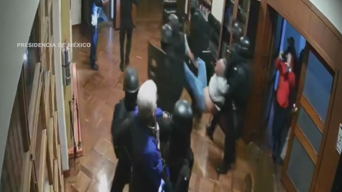 Video Del Ingreso De La Policía A La Embajada De México En Ecuador 