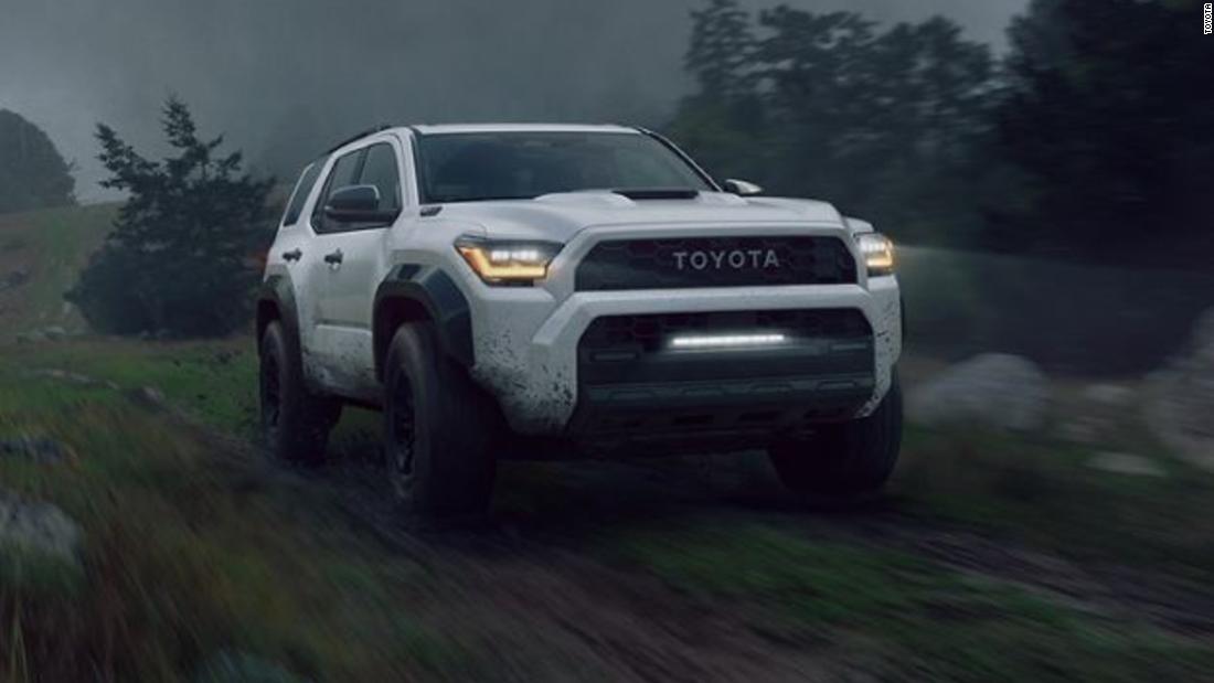 Toyota presenta la nueva 4Runner 2025 con motor híbrido - CNN Video