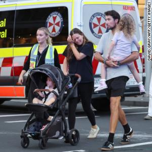 6 killed in Sydney mall stabbing attack