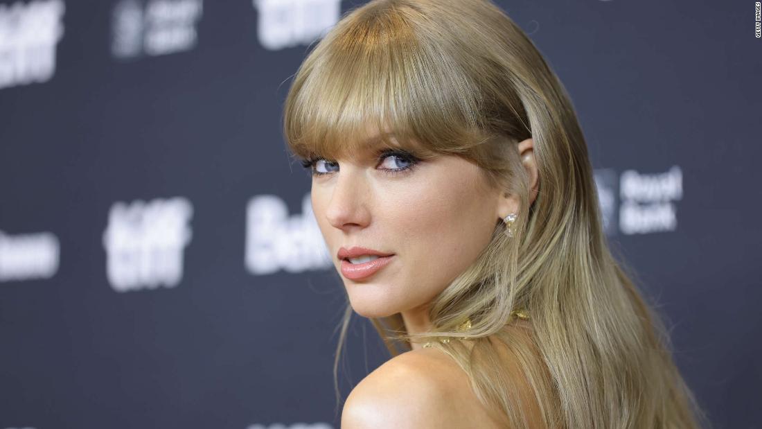 Taylor Swift vuelve a batir récords con su nuevo álbum  – CNN Video