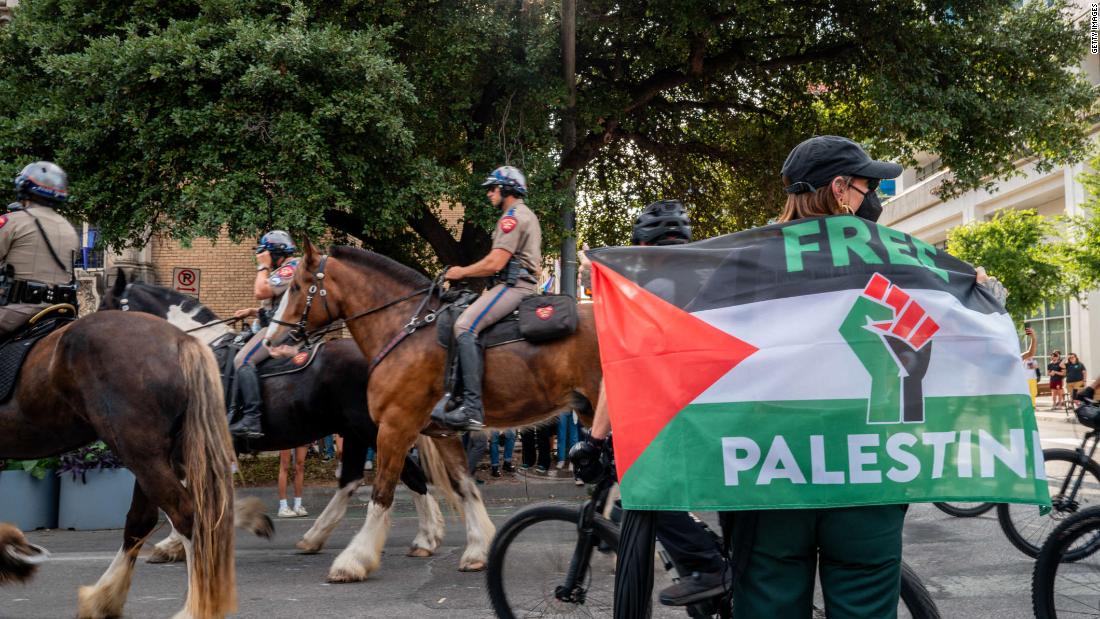 Pro-Palestinian protests continue at colleges across the US CNN.com – RSS Channel